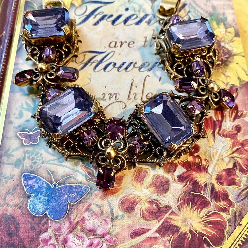 Vintage purple rhinestone bracelet.